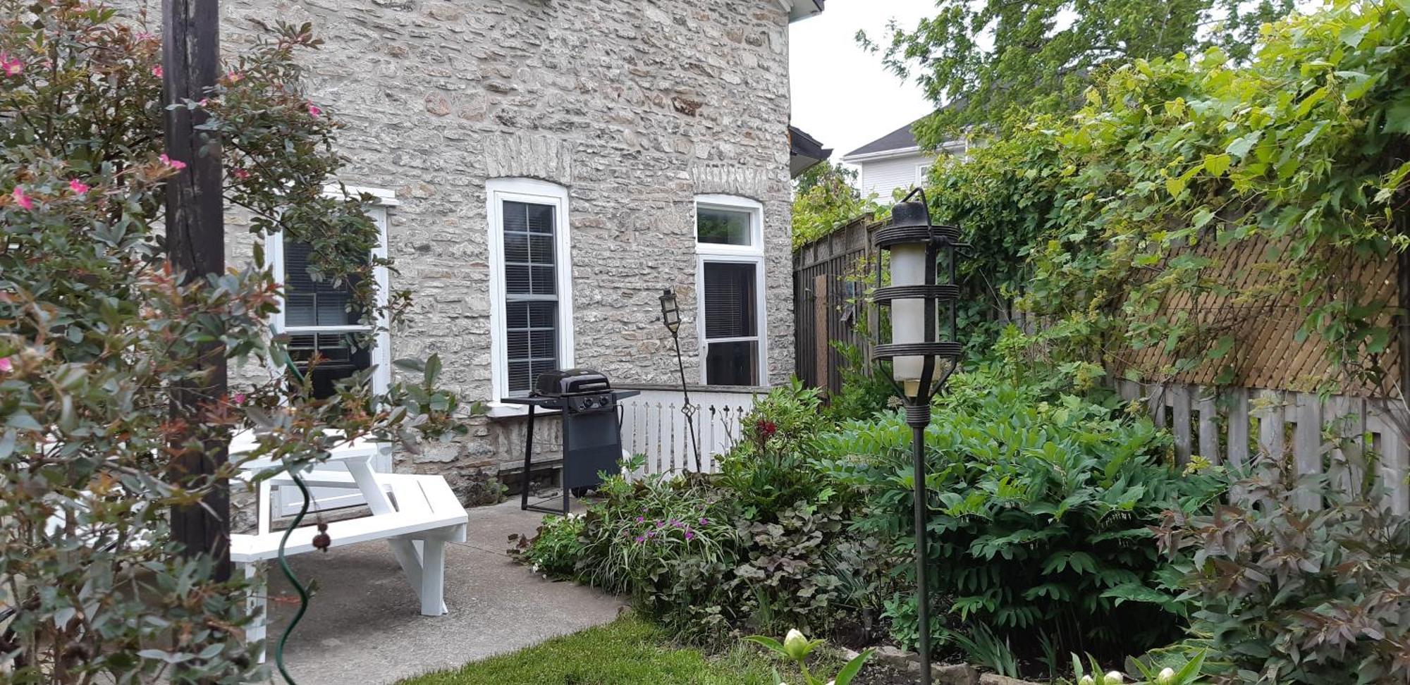 Stone Carriage House Villa พิกทัน ภายนอก รูปภาพ